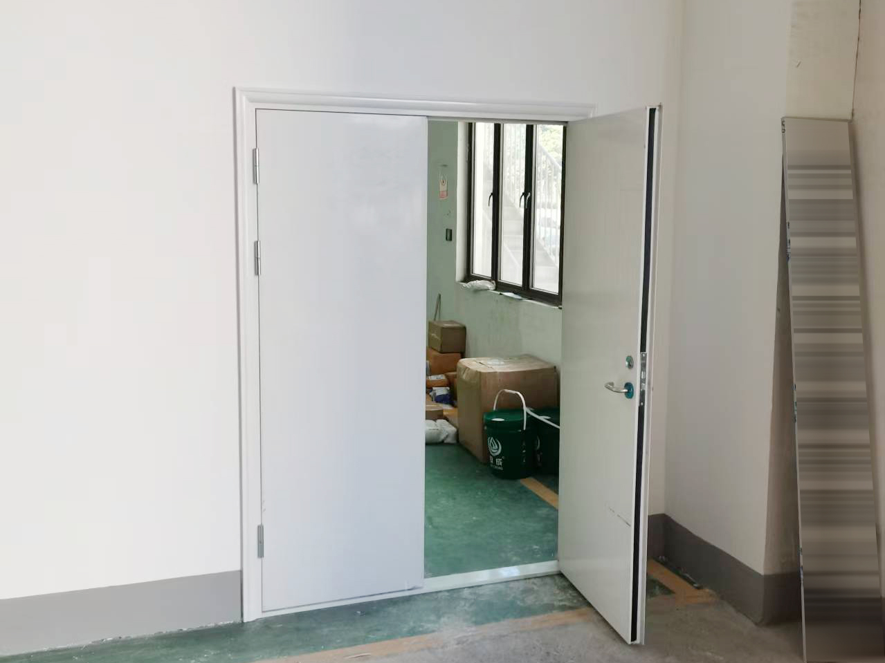 防火門安裝.jpg